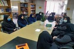 تجلیل از زحمات کتابداران دانشکده پرستاری و مامایی شهید بهشتی رشت به مناسب هفته کتاب ،کتابخوانی و روز کتابدار